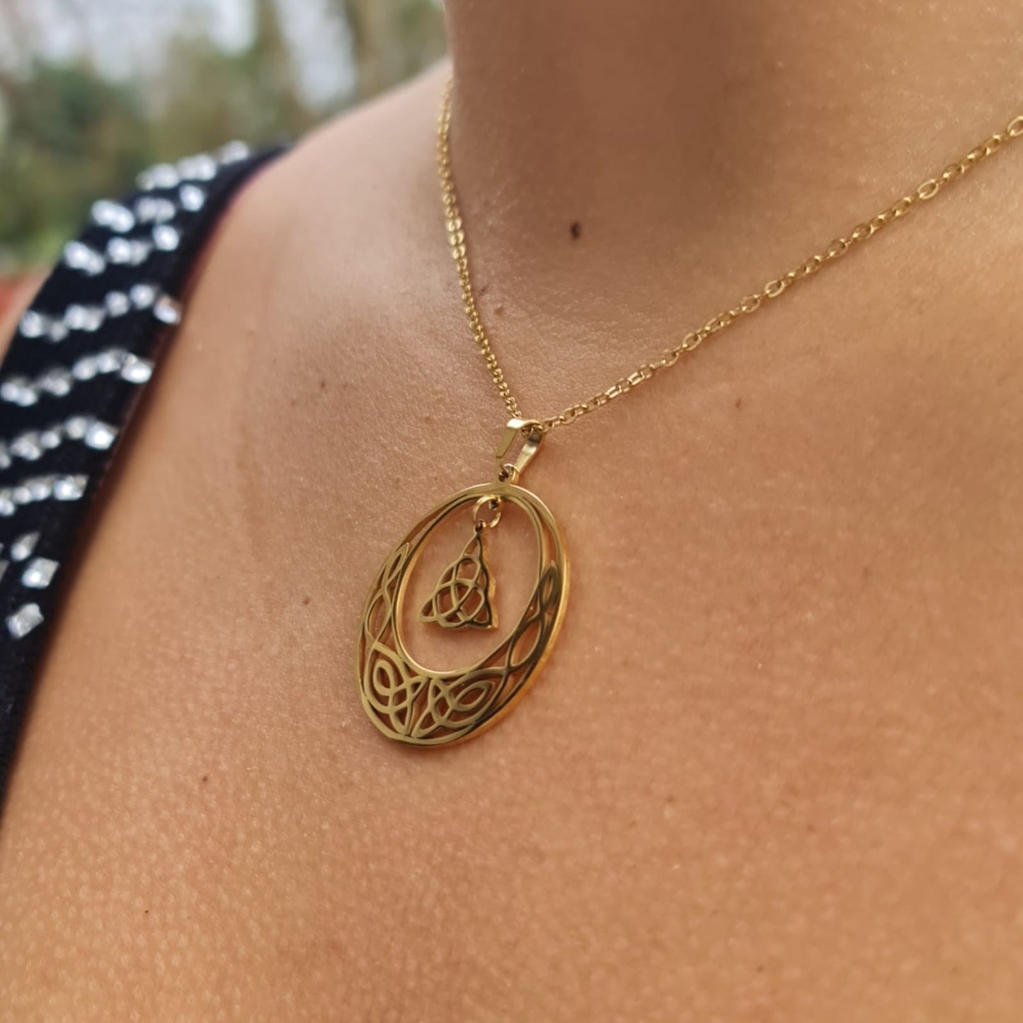 Irish Woman Gold Celtic Trinity Knot with Celtic Spirals